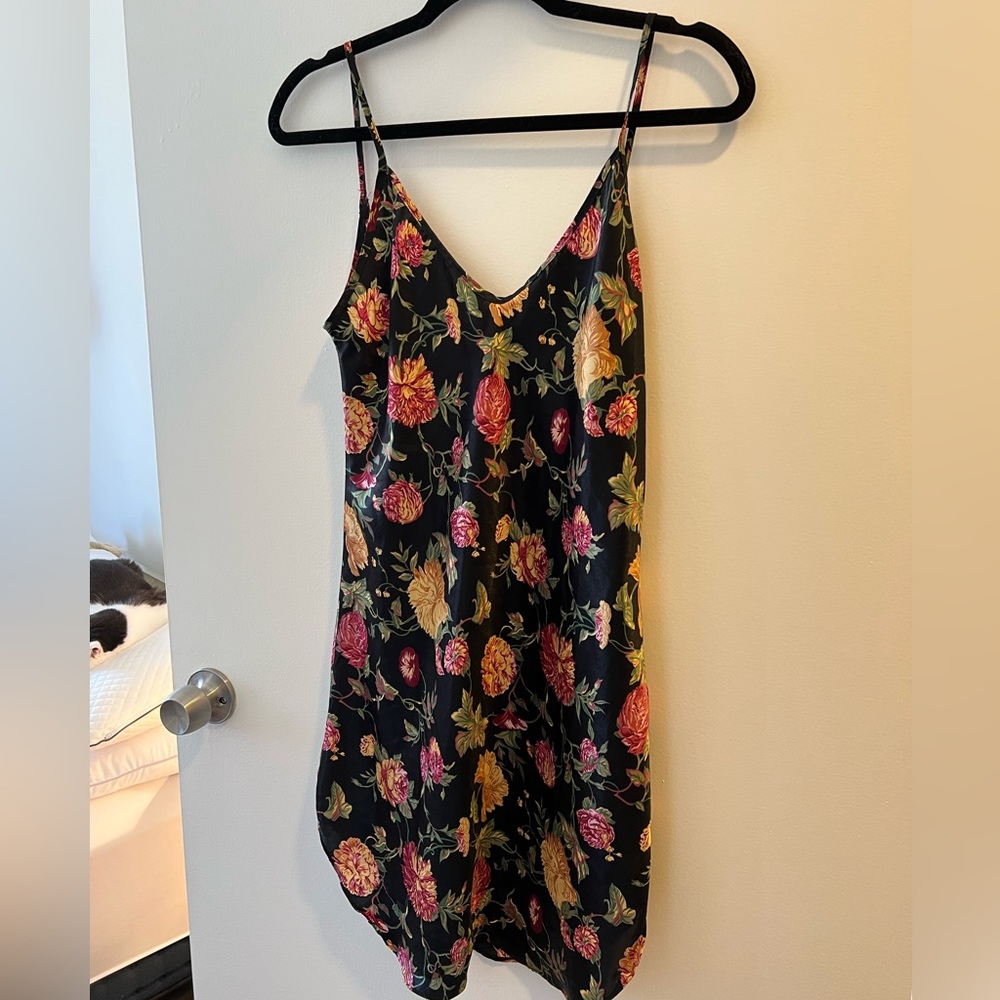 VINTAGE 1980’s Victoria’s Secret floral slip dress